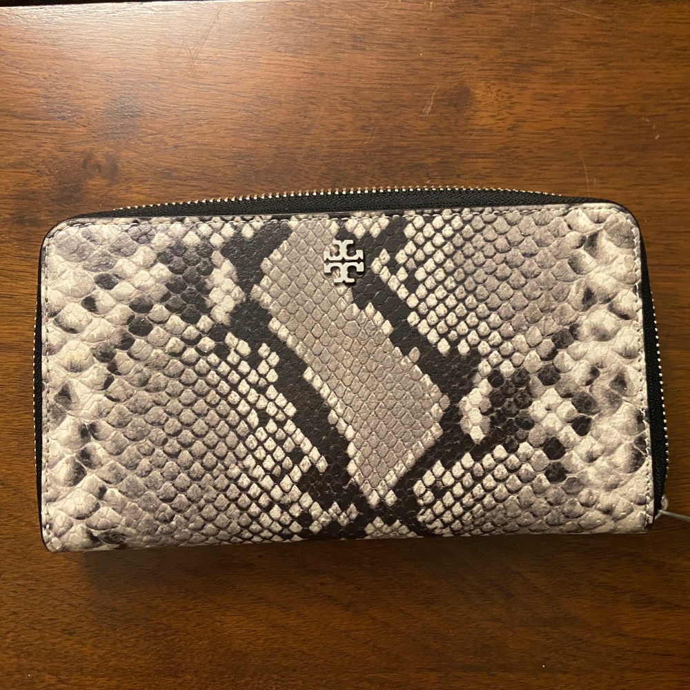 Tory Burch Python Leather Long Wallet EUC